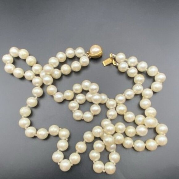 VTG Carolee Double Strand Faux Pearl Necklace 16" Knotted Glass 8mm Beads LOOK - Picture 4 of 16